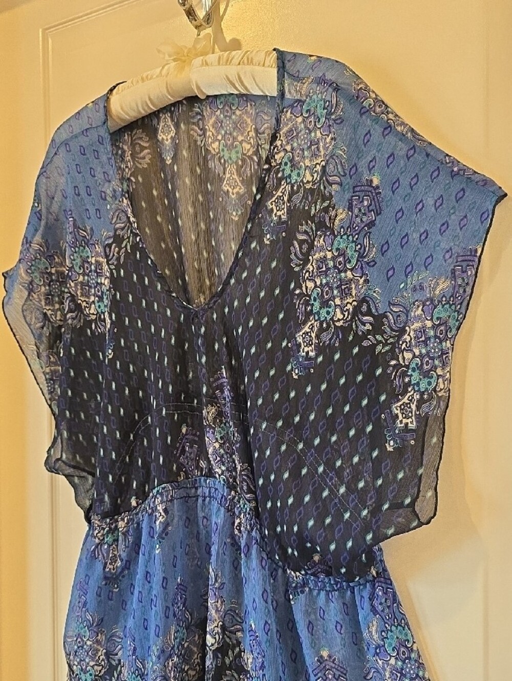 Lily White Sheer Blue Floral V-Neck Tunic Top